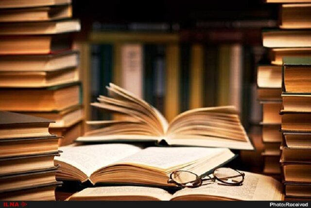 اهدای کتاب در حوزه سلامت سالمندان توسط معاونت فرهنگی جهاددانشگاهی علوم پزشکی شهید بهشتی