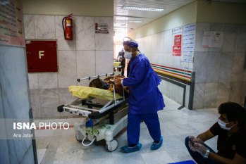 نحوه جذب و فعالیت همیاران سلامت در بیمارستان‌های کرونایی