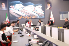 نشست جهادگران علوم پزشکی شهید بهشتی با داوطلبان جمعیت هلال احمر 