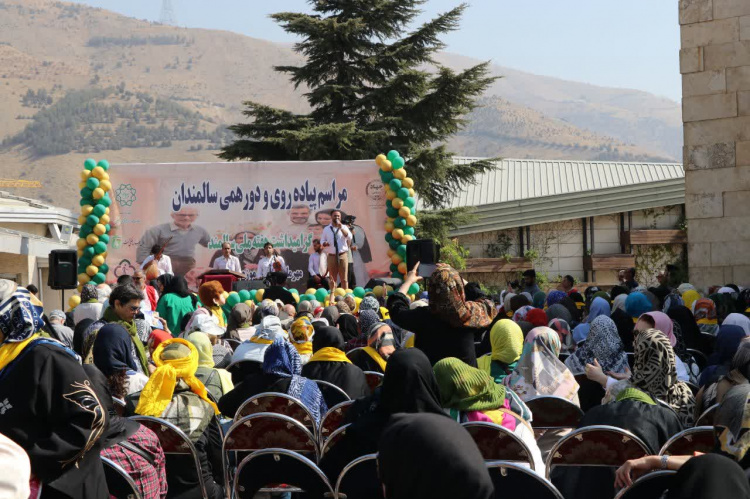 برگزاری پیاده‌روی و دورهمی بزرگ سالمندان پهنه شمال تهران