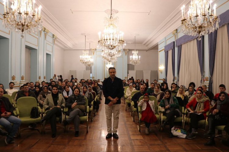 محفل ادبی شب چله سازمان دانشجویان علوم پزشکی شهید بهشتی در تالار آبی نیاوران